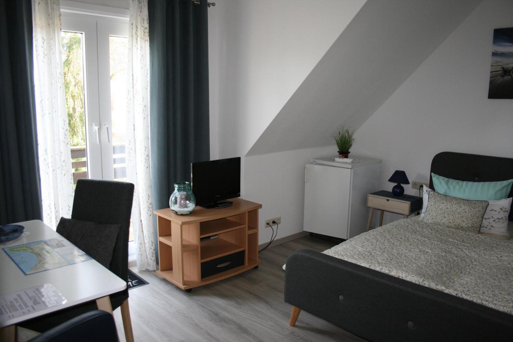 Hotel-Pension Lindenhof Tarnewitz ภายนอก รูปภาพ